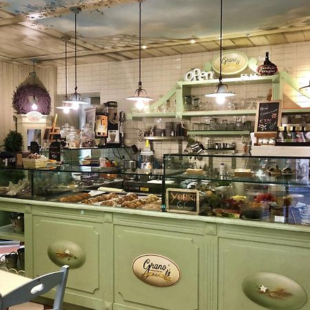 Domus Croce Acomodação com café da manhã Roma Exterior foto